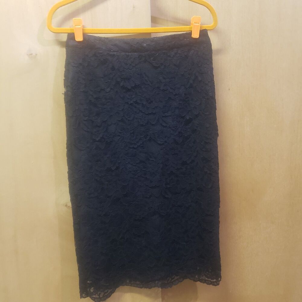 Nanette Lepore Women's Sz 4 Black Lace Overlay Straight floral lace pencil skirt